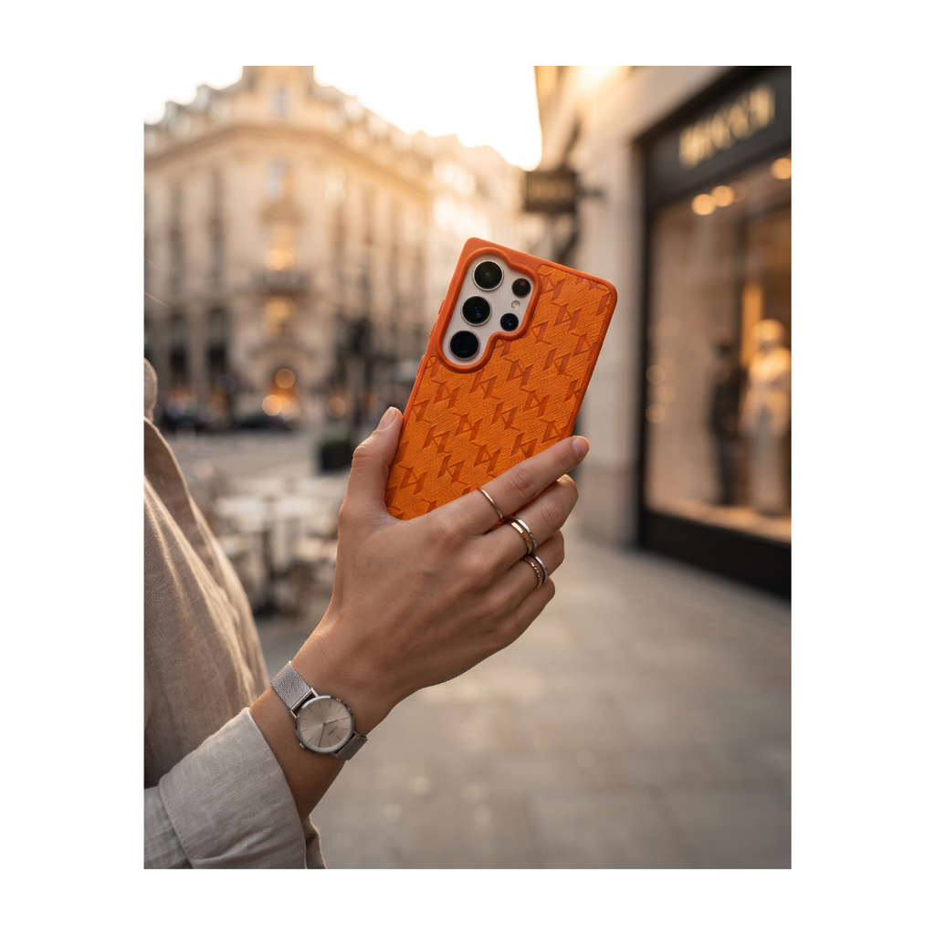 Case nga silikoni premium me teksturë me MagSafe S26 Ultra, orange